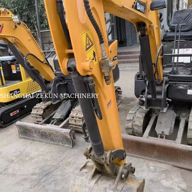 10.3KW Sany SY16C 1.6Ton مینی حفاری با لاستیک لاستیک و پمپ هیدرولیک اصلی