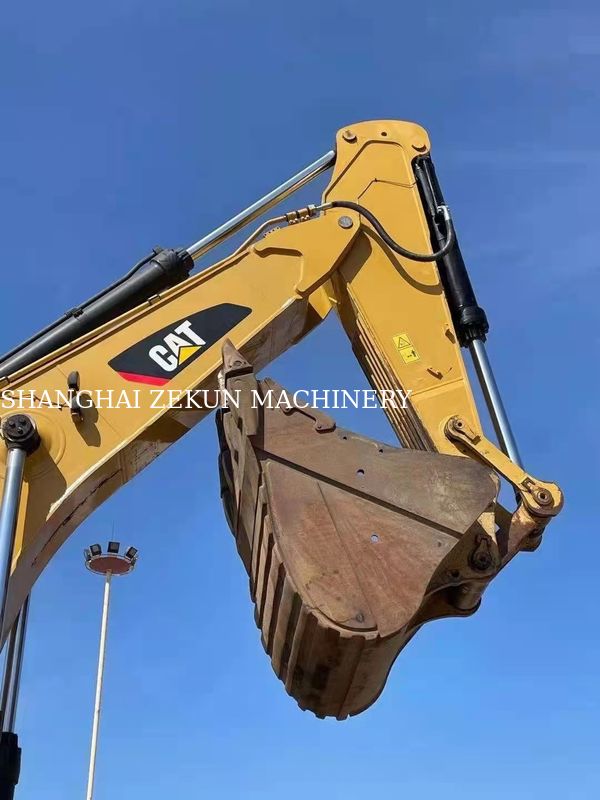 تجهیزات ساختمانی دست دوم Cat 390F Excavator Crawler با موتور Cat 390 KW