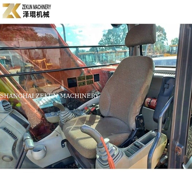حفاری هیتاچی ZX210 ZX210LC-3 با 2001-4000 ساعت کار در وضعیت خوب