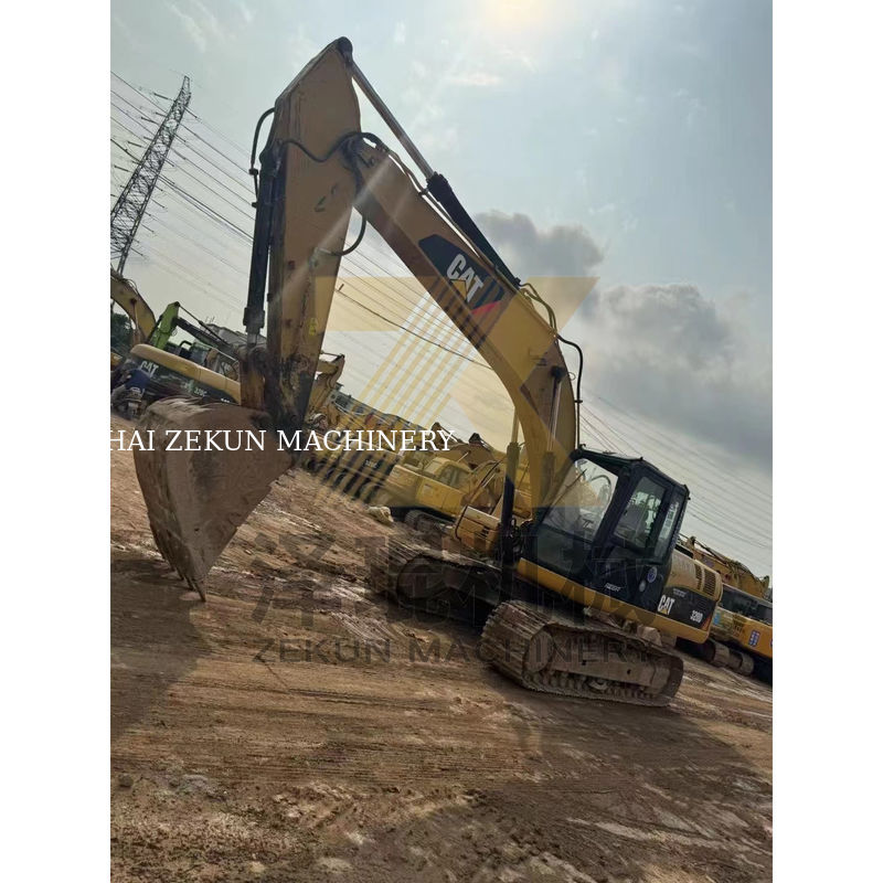 کاوشگر استفاده شده Cat 320D در ژاپن با وزن ماشین 20000 کیلوگرم در وضعیت خوب