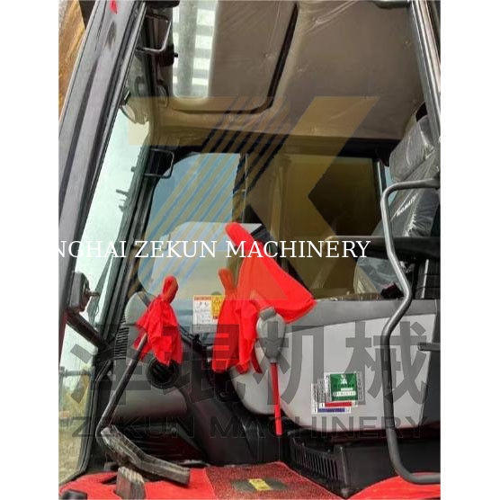 Komatsu PC240-7 حفاری با ساعات کاری کم 0-2000 و سایر سیلندر های هیدرولیک