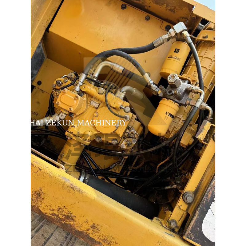 ۲۰ تن حفاری شانتوئی کاتو دست دوم 320D با ظرفیت سطل 1M3 در شانگهای