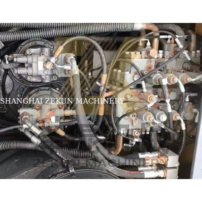 حفاری ولوو EC480 استفاده شده با ظرفیت سطل 3.3 m3 و دریچه هیدرولیکی دیگر