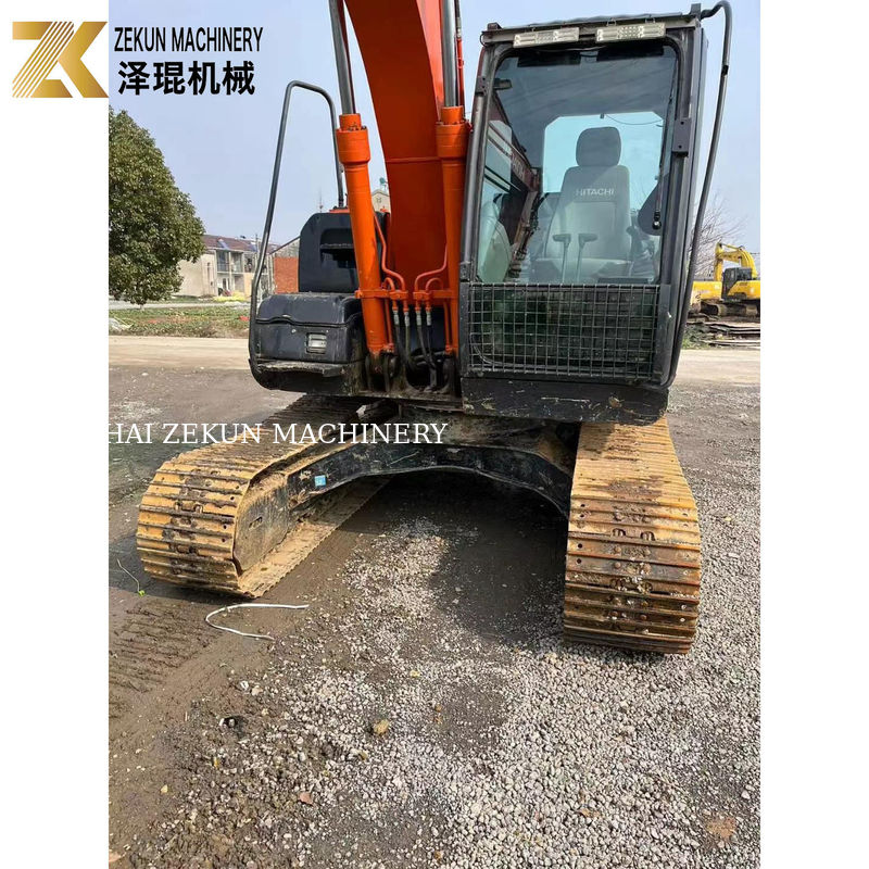 Hitachi ZX 130-5A Excavator Benne با موتور اصلی و ساعات کاری کم