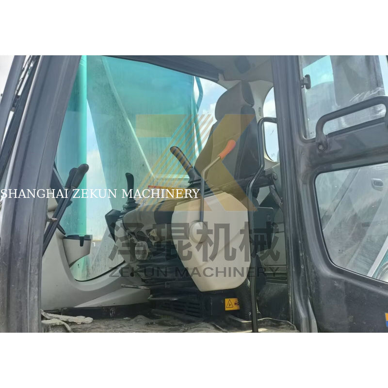 حالت خوب Kobelco SK350LC 8 حفاری با ظرفیت 1.6 m3 سطل و موتور HINO