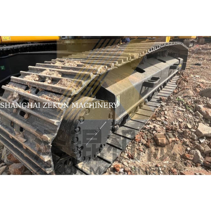 کاوشگر استفاده شده کاماتسو PC220-8 با پمپ هیدرولیک اصلی برای فروش
