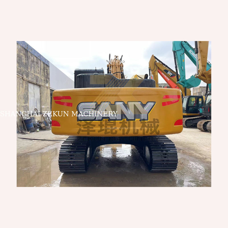 Sany sy215c حفاری در وضعیت خوب با ساعات کم و موتور در سال 2023