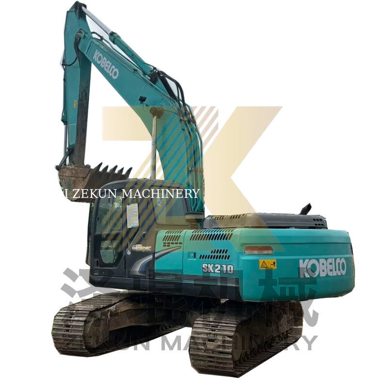 حالت خوب ماشین حفاری استفاده شده کوبلکو SK210-8 21 تن در شانگهای با سال 2020 HINO و موتور