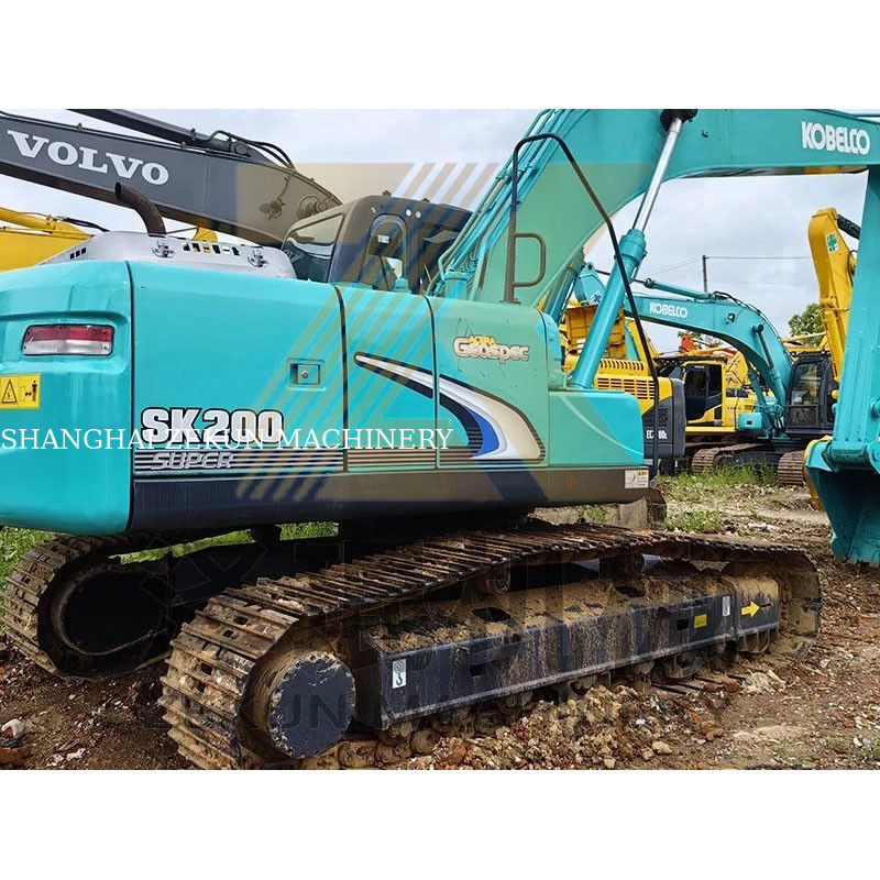 20 تن Kobelco SK200-8 حفاری در ژاپن با وزن عملیاتی 20000 KG استفاده می شود