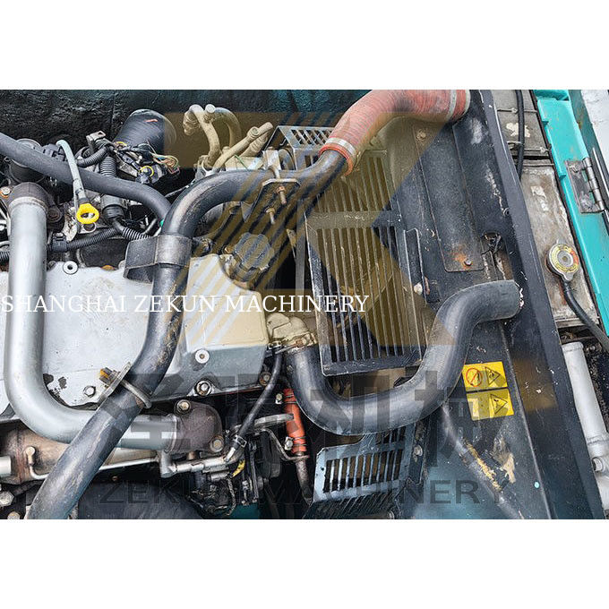 20 تن Kobelco SK200-8 حفاری در ژاپن با وزن عملیاتی 20000 KG استفاده می شود