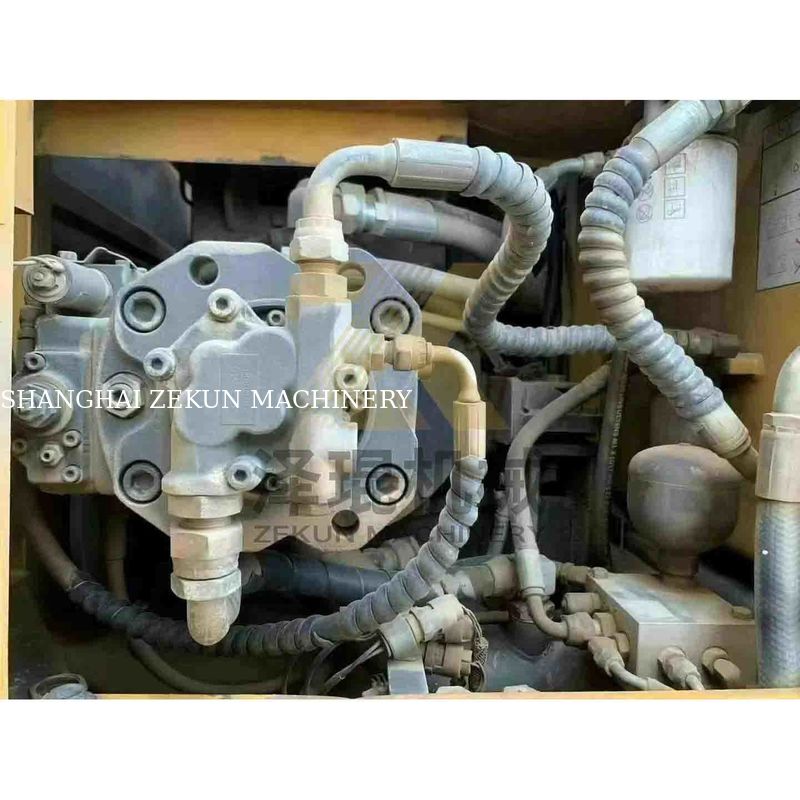 وولوو EC140DL 14 تن حفاری استفاده شده با ساعات کم و سیلندر هیدرولیک ماندگار