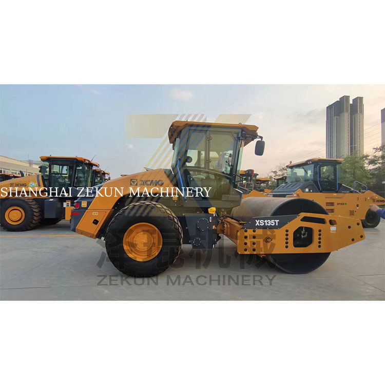13تن XCMG XS135T کامل هیدرولیک طبل رولر مرحله 5 تجهیزات اتحادیه اروپا