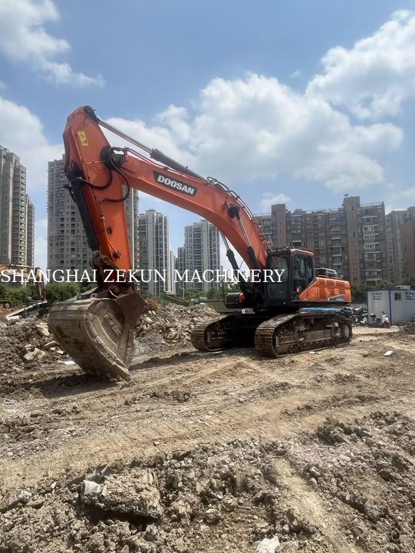 بیل مکانیکی Doosan DX500LC-9C استفاده شده، 800 دور در دقیقه، قدرت اسب بخار و حداکثر ارتفاع حفاری 11