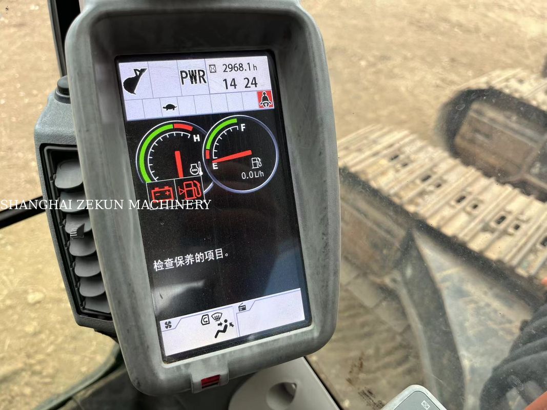 بیل مکانیکی هیتاچی ZX330-5A مدل 2022 با 2968 ساعت کارکرد، فشار هیدرولیک 34.3 مگاپاسکال، طول بوم 6.5 متر