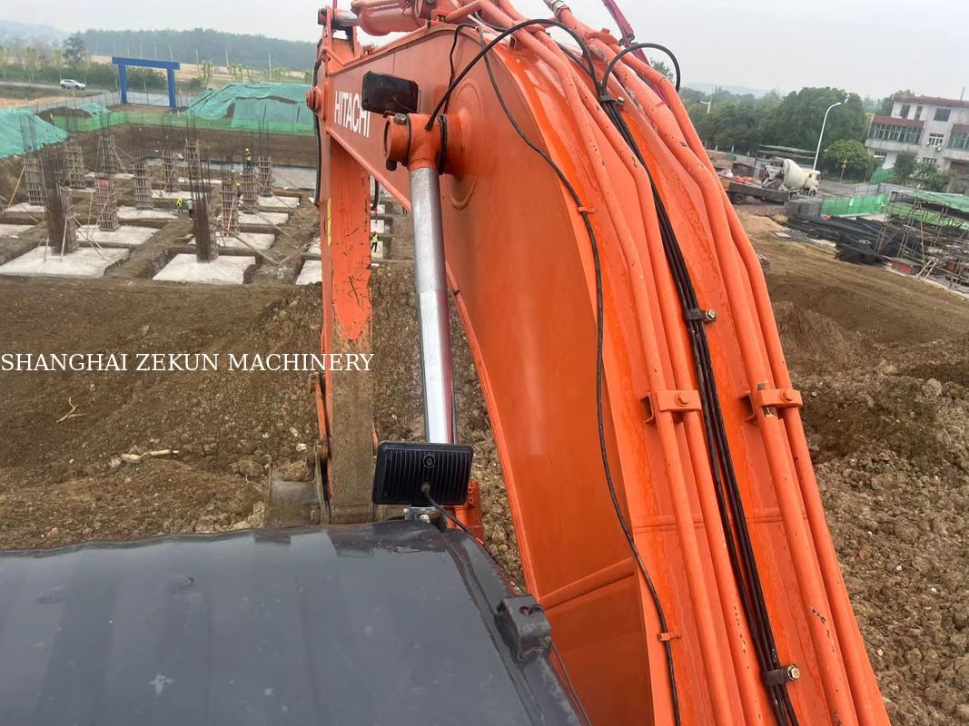 2020 هیتاچی ZX220-5A Excavator 6541hrs حداکثر ارتفاع حفاری 630 میلی متر حداکثر عمق حفاری 670 میلی متر برای کارهای سنگین