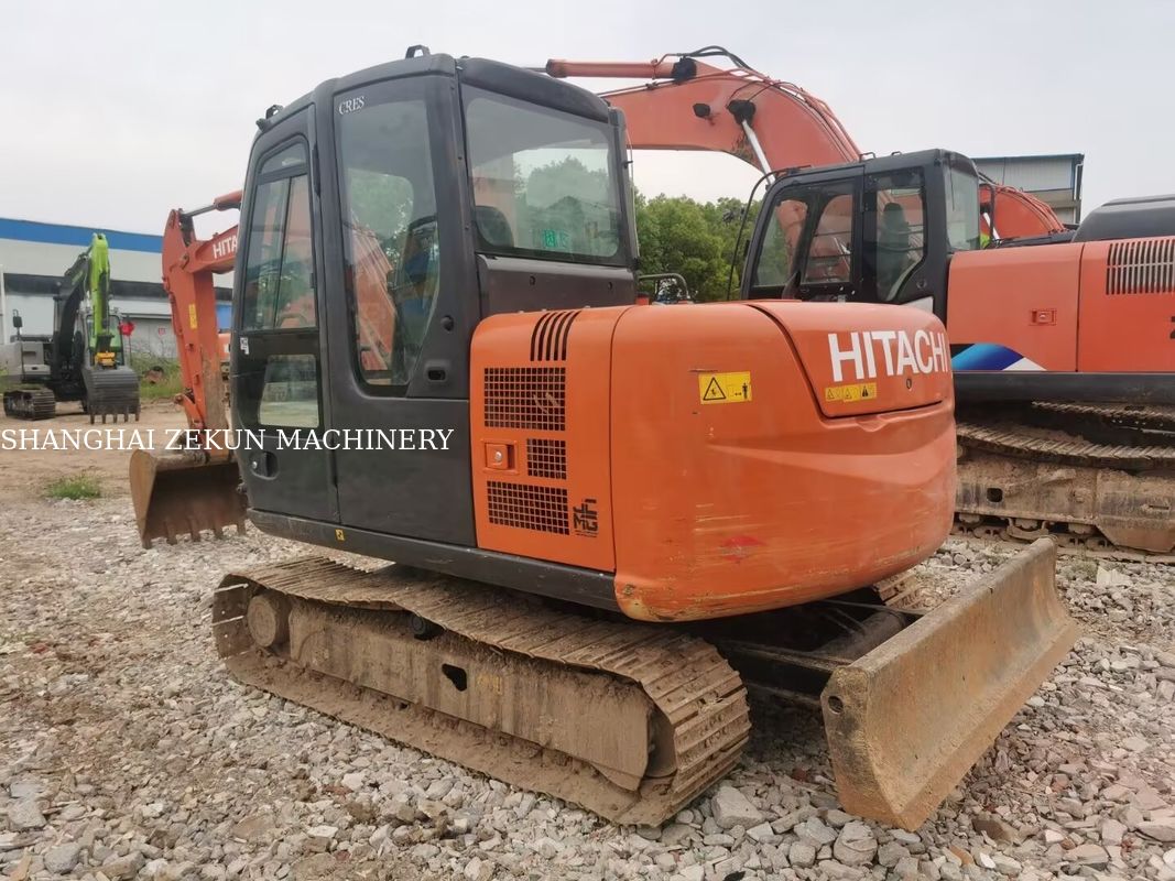 بیل مکانیکی 2023 Hitachi ZX60C-6A با 2785 ساعت کارکرد، وزن عملیاتی 5، استاندارد انتشار Tier 3 / Stage III را دارد.