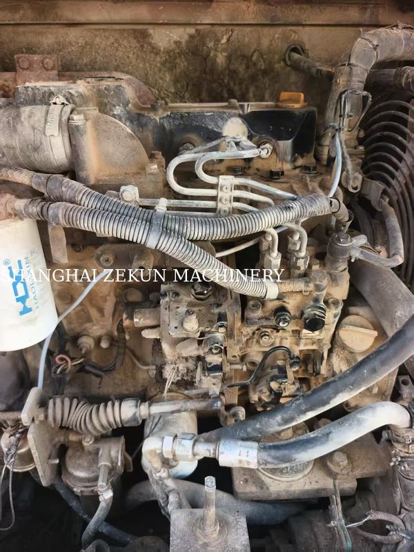بیل مکانیکی 2013 دوسان DX60 با فشار هیدرولیک 27.5 مگاپاسکال و حداکثر ارتفاع حفاری 800 میلی‌متر