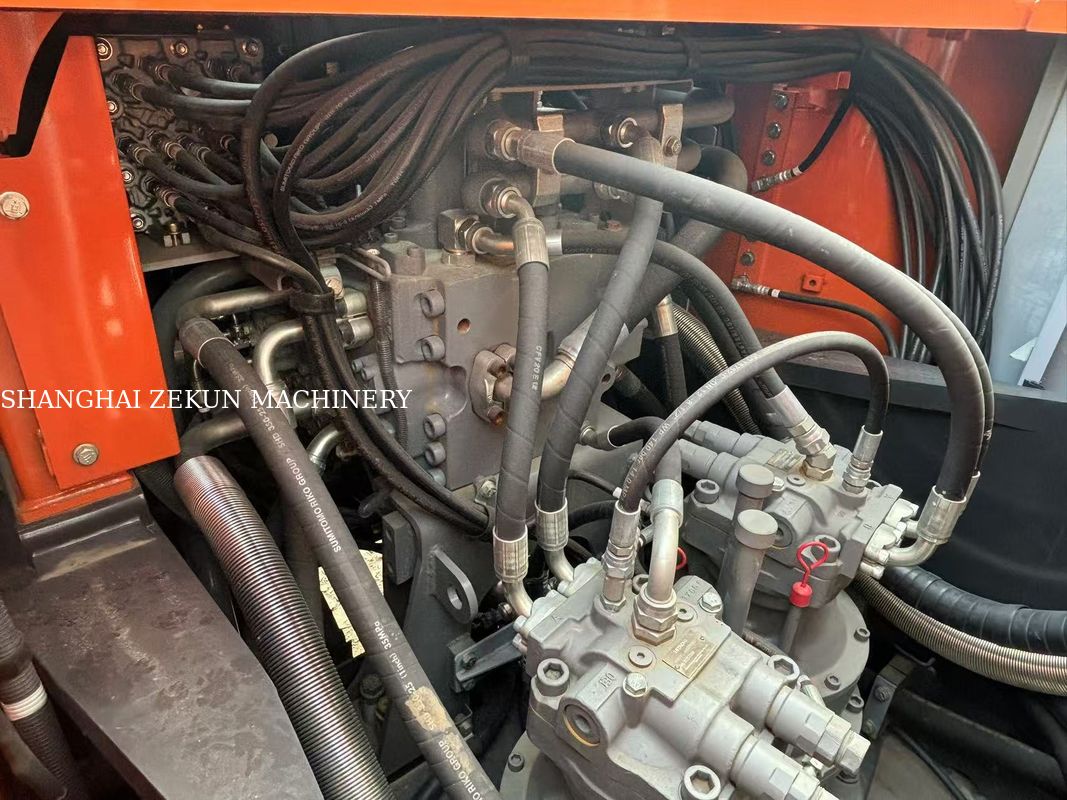 حفار هیتاچی ZX520LCH مدل 2024 حداکثر دسترسی در سطح زمین 12 جابجایی 15.68 لیتر برای پروژه بعدی