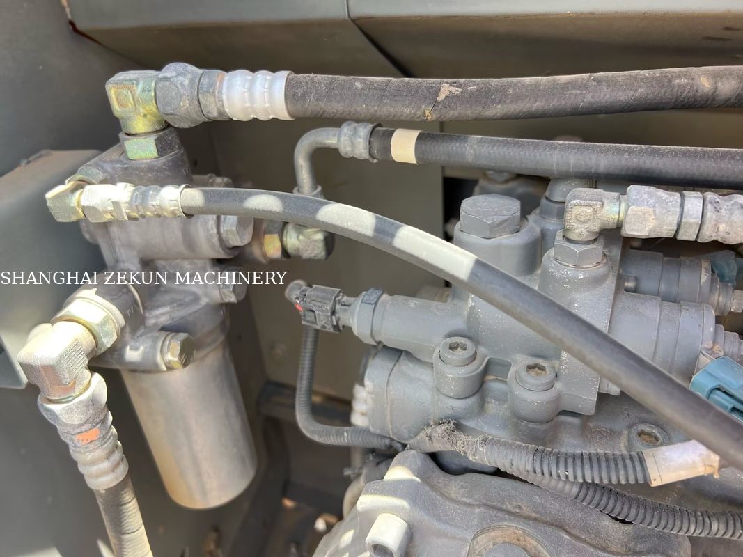 هیتاشی ZX120-6 حفاری 14165hrs برای نیازهای کسب و کار ظرفیت مخزن سوخت 240 لیتر فشار هیدرولیک 34.3 MPa