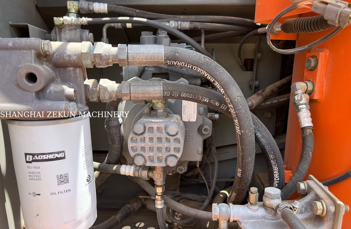 هیتاشی ZX120-6 حفاری 14165hrs برای نیازهای کسب و کار ظرفیت مخزن سوخت 240 لیتر فشار هیدرولیک 34.3 MPa