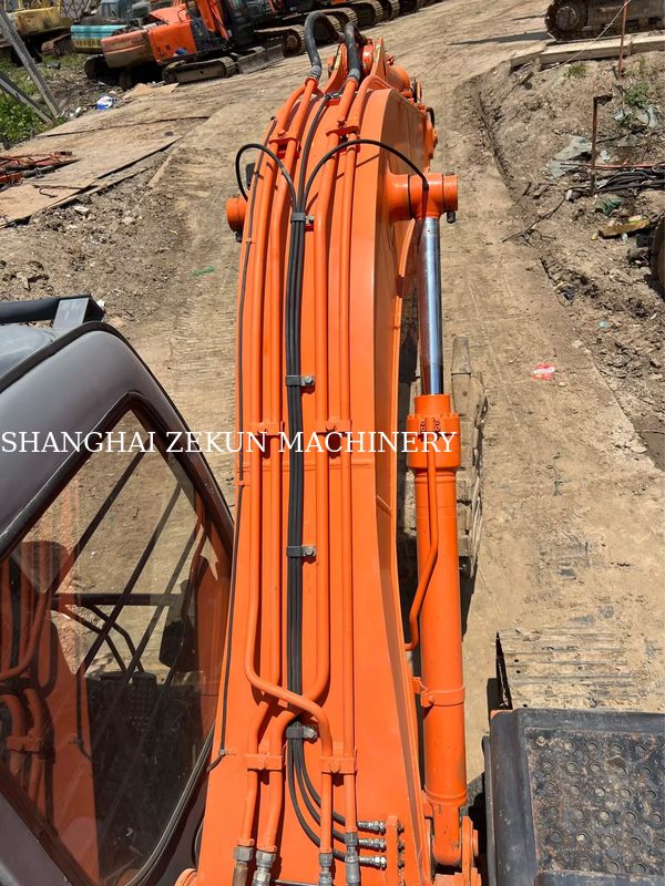 هیتاشی ZX120-6 حفاری 14165hrs برای نیازهای کسب و کار ظرفیت مخزن سوخت 240 لیتر فشار هیدرولیک 34.3 MPa
