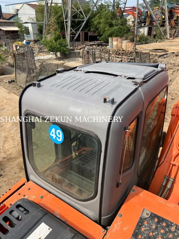 حفاری استفاده شده هیتاچی ZX130-6 با سرعت 11053 ساعت 4.6m طول بوم 34.3 MPa فشار هیدرولیکی
