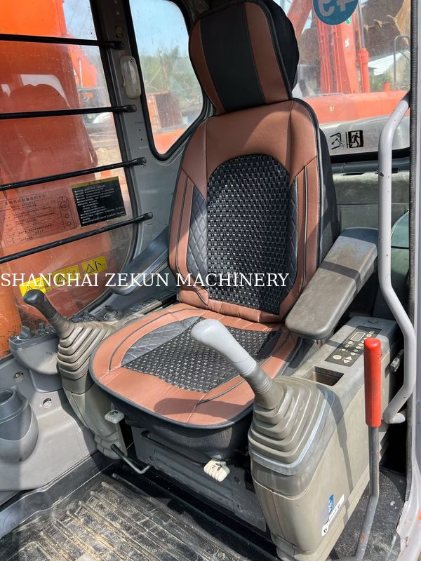 حفاری استفاده شده هیتاچی ZX130-6 با سرعت 11053 ساعت 4.6m طول بوم 34.3 MPa فشار هیدرولیکی
