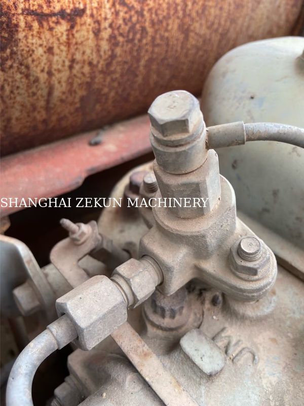 حفاری استفاده شده هیتاچی ZX200-3G با سرعت 11050 ساعت طول بازو 2.94 متر طول بوم 5.7 متر