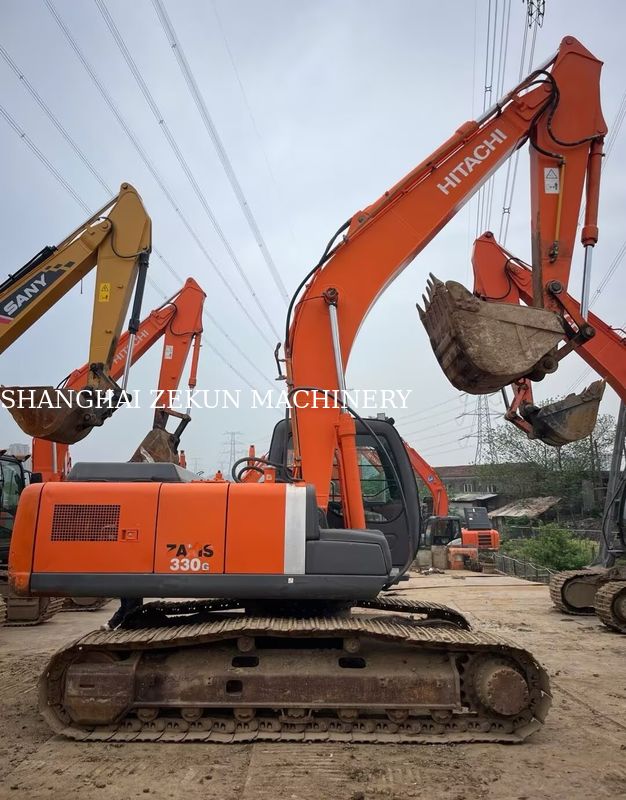 Hitachi ZX200-3G Excavator 10658hrs طول بازو 2.94 m حداکثر ارتفاع حفاری 620 mm
