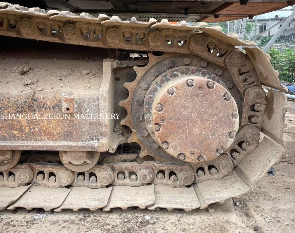 Hitachi ZX200-3G Excavator 10658hrs طول بازو 2.94 m حداکثر ارتفاع حفاری 620 mm