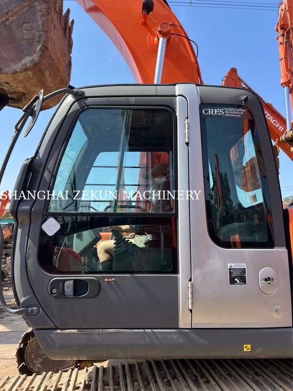 بیل مکانیکی هیتاچی ZX200-3G 12081 ساعت سرعت حرکت 3.5 / 5.5 کیلومتر در ساعت ویژگی های کابین صفحه نمایش چند منظوره