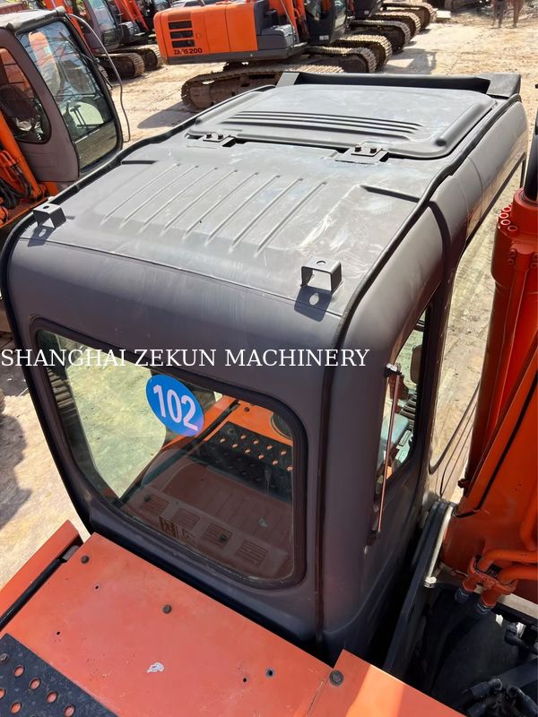 بیل مکانیکی هیتاچی ZX200-3G 12081 ساعت سرعت حرکت 3.5 / 5.5 کیلومتر در ساعت ویژگی های کابین صفحه نمایش چند منظوره