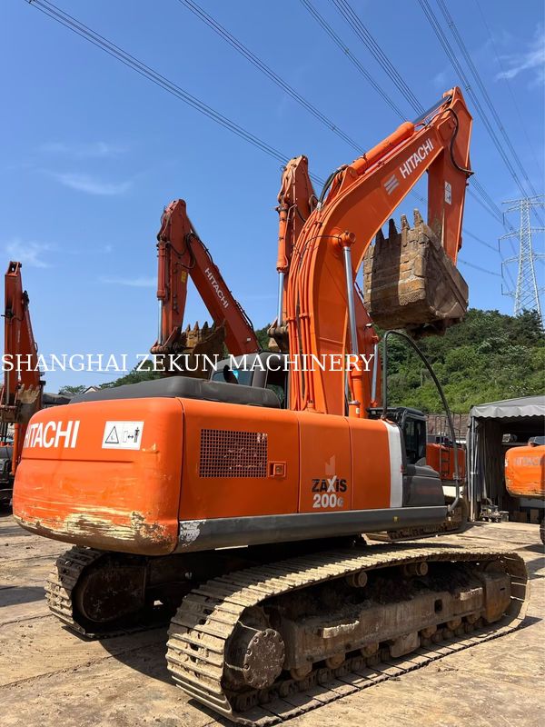 بیل مکانیکی هیتاچی ZX200-3G 12081 ساعت سرعت حرکت 3.5 / 5.5 کیلومتر در ساعت ویژگی های کابین صفحه نمایش چند منظوره