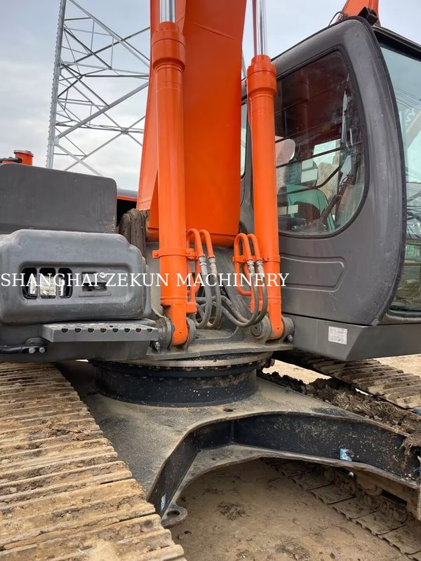 11051 ساعت بیل مکانیکی هیتاچی ZX200-3G با ظرفیت باکت 0.8 - 1.0 متر مکعب