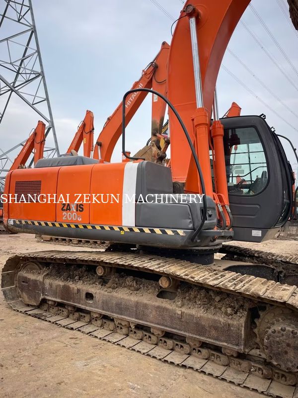 11051 ساعت بیل مکانیکی هیتاچی ZX200-3G با ظرفیت باکت 0.8 - 1.0 متر مکعب