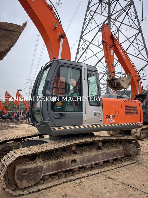 11051 ساعت بیل مکانیکی هیتاچی ZX200-3G با ظرفیت باکت 0.8 - 1.0 متر مکعب